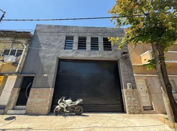 Bodega-Galpón · 200m² · 1 Ambiente · Galpón en Venta Excelente Zona