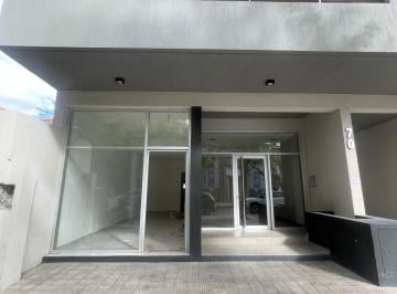 Local comercial · 40m² · 3 Ambientes · Local Roca - a Estrenar