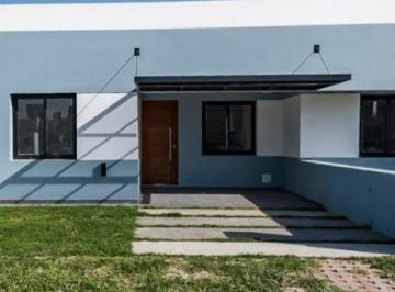 Casa de 5 ambientes, Córdoba · Vendo Casa 2 Dorm. San Ignacio Village (Manantiales)