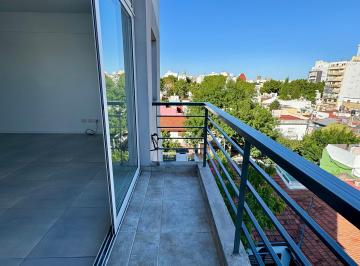 Departamento de 1 ambiente, Villa del Parque · Mono Ambiente y Medio, Super Luminoso con Balcon