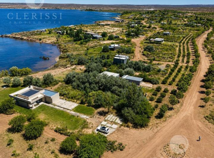 Terreno · 921m²