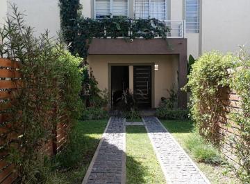 Casa · 100m² · 4 Ambientes · 1 Cochera · Casa Duplex en Venta en Ituzaingó Sur