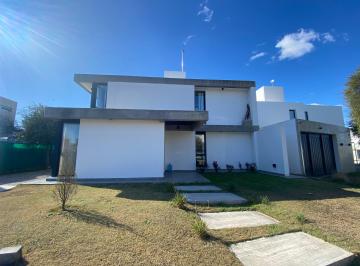 Casa de 6 ambientes, Malagueño · Vendo Casa de 3 Dorm con Pileta en Las Cañitas
