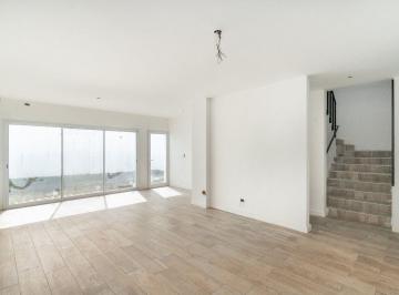 Casa · 200m² · 6 Ambientes · 1 Cochera · Casa 6 Ambientes en Venta Saavedra Jardin Garage