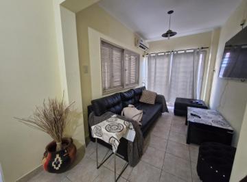 Casa · 104m² · 5 Ambientes · Venta: Casa con Doble Ingreso en Venta Barrio Tiro Suizo