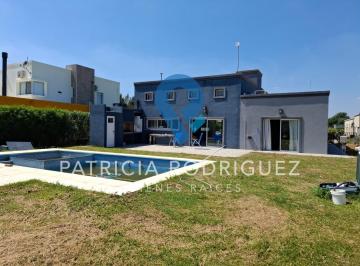 Casa · 800m² · 4 Ambientes · 1 Cochera · Casa - Santa Rita