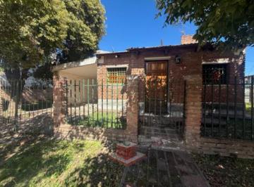 Casa · 57m² · 5 Ambientes · 1 Cochera · Casa en Venta en Santa Maria de Punilla Apto Credito a 3 C Ruta