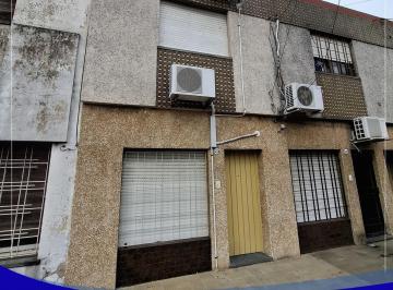 Departamento de 3 ambientes, La Matanza · Duplex en Venta en Ramos Mejia
