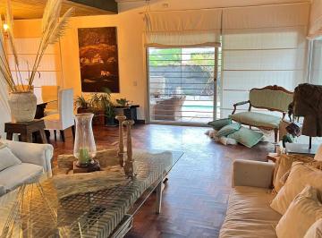 Casa de 6 ambientes, Villa Allende · Casa en Alquiler en Villa Allende Golf