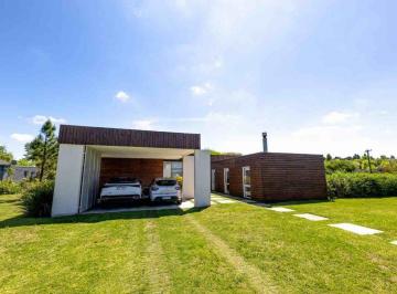 Casa · 250m² · 5 Ambientes · 2 Cocheras · Venta Casa en Viñedos de La Tahona
