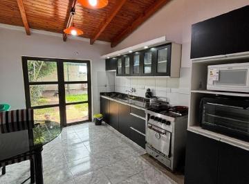 Casa · 300m² · 4 Ambientes · 1 Cochera · Cf1207 - Casa en Venta Z/ Autódromo