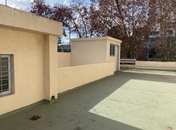 Casa · 225m² · 5 Ambientes · Casa - Parque Avellaneda