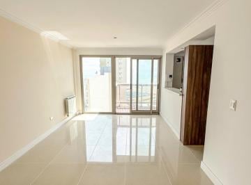 Departamento · 52m² · 2 Ambientes · 1 Cochera · Semipiso de Dos Ambientes con Cochera y Vista Plena Al Mar. La Perla