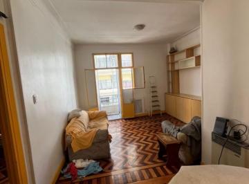 Departamento · 75m² · 3 Ambientes · Oportunidad Excelente Piso Edificio Antiguo Apto Credito Bancario