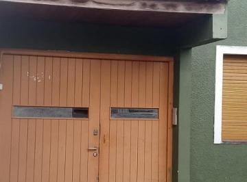Imagen2 · Venta. Oportunidad! PH de 4 Amb + Departamento 3 Amb. Al Fondo. Barrio Las Américas.