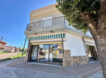 Oficina comercial · 14m² · 1 Ambiente · Local en Lambertucci