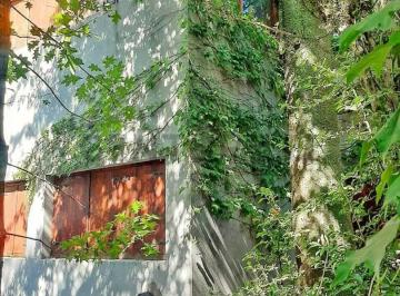 Oficina comercial · 220m² · 6 Ambientes · 1 Cochera · Venta de Casa en City Bell