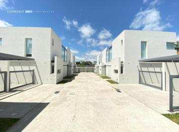 Departamento · 80m² · 3 Ambientes · 1 Cochera · Duplex en Venta 2 Dorm. con Cochera en City Bell