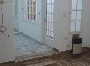 PH · 30m² · 1 Ambiente · PH Monoambiente en Alquiler - 1 Baño - 35 m² - Liniers