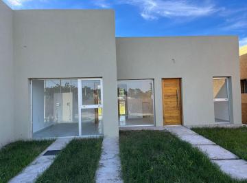 Casa de 4 ambientes, Paraná · ¡Propiedad Premium de 2 Dorm. con Construcción Tradicional!