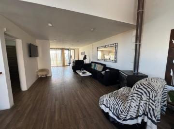 Casa · 204m² · 5 Ambientes · Venta | Casa en Monte Cristo 4 Dorm