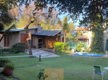 Casa · 324m² · 4 Ambientes · Gran Casa + Monoambiente en Venta Mendiolaza
