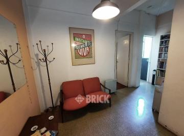 Departamento · 60m² · 2 Ambientes · Semip en Monteagudo Al 200 - 60 m² Impecable V/abierta T/sol