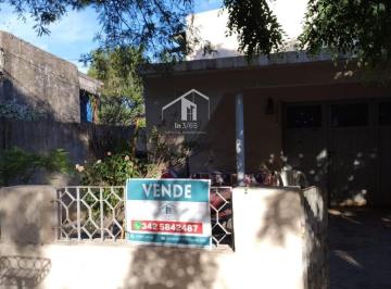 Casa · 169m² · 8 Ambientes · 1 Cochera · Casa en Carcaraña