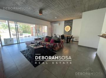 Casa · 145m² · 5 Ambientes · 4 Cocheras · Casa en Venta en Barrio El Canton Pileta 5 Ambientes