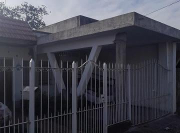 Casa de 3 ambientes, Berazategui · Casa en Venta - Berazategui