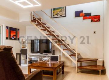 Casa · 190m² · 5 Ambientes · 1 Cochera · Casa 4 Dorm.