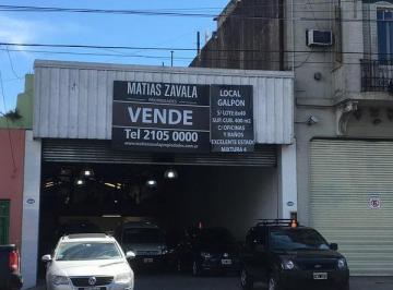 Bodega-Galpón · 400m² · Galpón o Local S/ Av La Plata - Zona Comercial - Boedo
