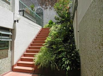 Casa · 380m² · 6 Ambientes · 2 Cocheras · Casa en Almagro