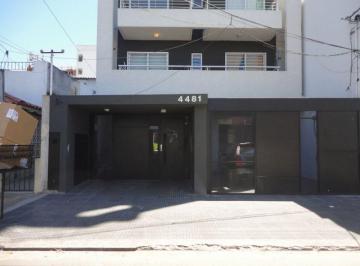 OMP-OMP-4472_2 · Venta Departamento 2 Ambientes C/cochera. Sum. Caseros Centro