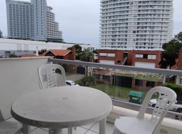 Departamento · 58m² · 3 Ambientes · 1 Cochera · Apartamento en Cap Breton. 2 Dorm.. Punta del Este