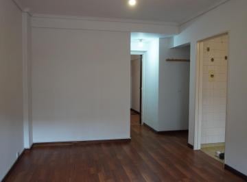 Departamento de 2 ambientes, Avellaneda · Departamento de 2 Ambientes con Doble Patio