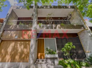 Casa · 220m² · 5 Ambientes · 1 Cochera · Venta Belgrano R Casa Lote Propio de 10x20 Garage