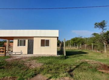 Casa · 54m² · 3 Ambientes · Casa en Venta - 2 Dorm. 1 Baño - 250 m² - Arturo Seguí