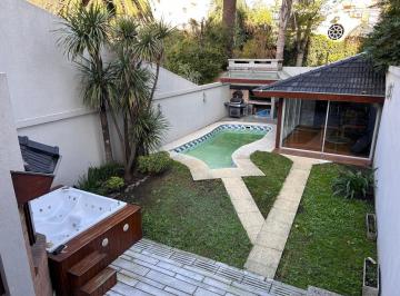 Casa · 281m² · 6 Ambientes · 1 Cochera · Excelente Propiedad 6 Ambientes Apto Crédito