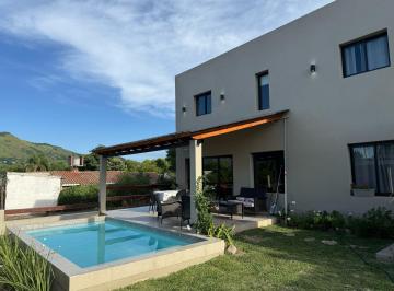 Casa de 6 ambientes, Vaqueros · Vendo Hermosa Casa en Vaqueros, Salta