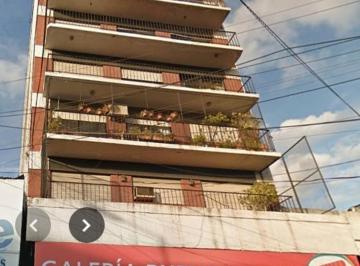 Departamento · 188m² · 3 Ambientes · Unico! 4 Amb + Dependencia y Terraza Propia Uso Comercial