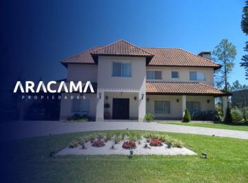 RRA-RR1-1615_2 · Casa en Venta en Saint Thomas Norte - Canning