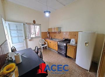Casa · 60m² · 3 Ambientes · Venta - Casa - Barrio Las Delicias