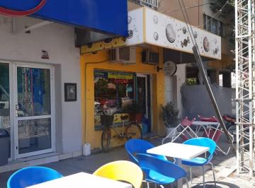 Local comercial · 45m² · 1 Ambiente · Local en General Roca