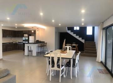 Casa · 600m² · 5 Ambientes · Alquiler Temporario y Venta de Hermosa Casa en Lagoon - Pilar
