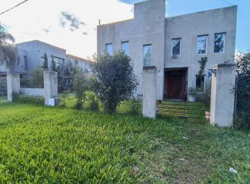 Casa · 170m² · 6 Ambientes · Venta/permuta - Casa de 3 Dorm.. Los Morros, Funes.