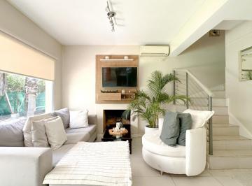 Casa · 80m² · 3 Ambientes · 2 Cocheras · Duplex en Venta en Palmas del Sol