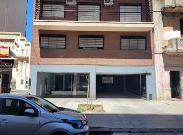 Oficina comercial de 1 ambiente, Villa Urquiza · Oficina Al Frente 65 m² 1 Cuadra Subte y Tren