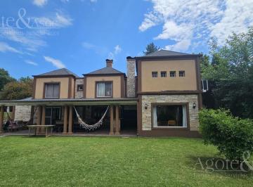 Casa de 5 ambientes, Pilar · Casa en Barrio La Legua Venta con Renta
