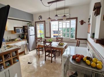 Casa de 4 ambientes, Villa Luro · Venta Villa Luro Triplex 5 Amb 3 Dorm. 3 Baños Patio Terraza Parrilla